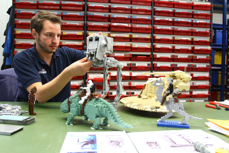 Illustration for article titled Man-Sized LEGO Millenium Falcon Means Star Wars Is Landing At LEGOLAND